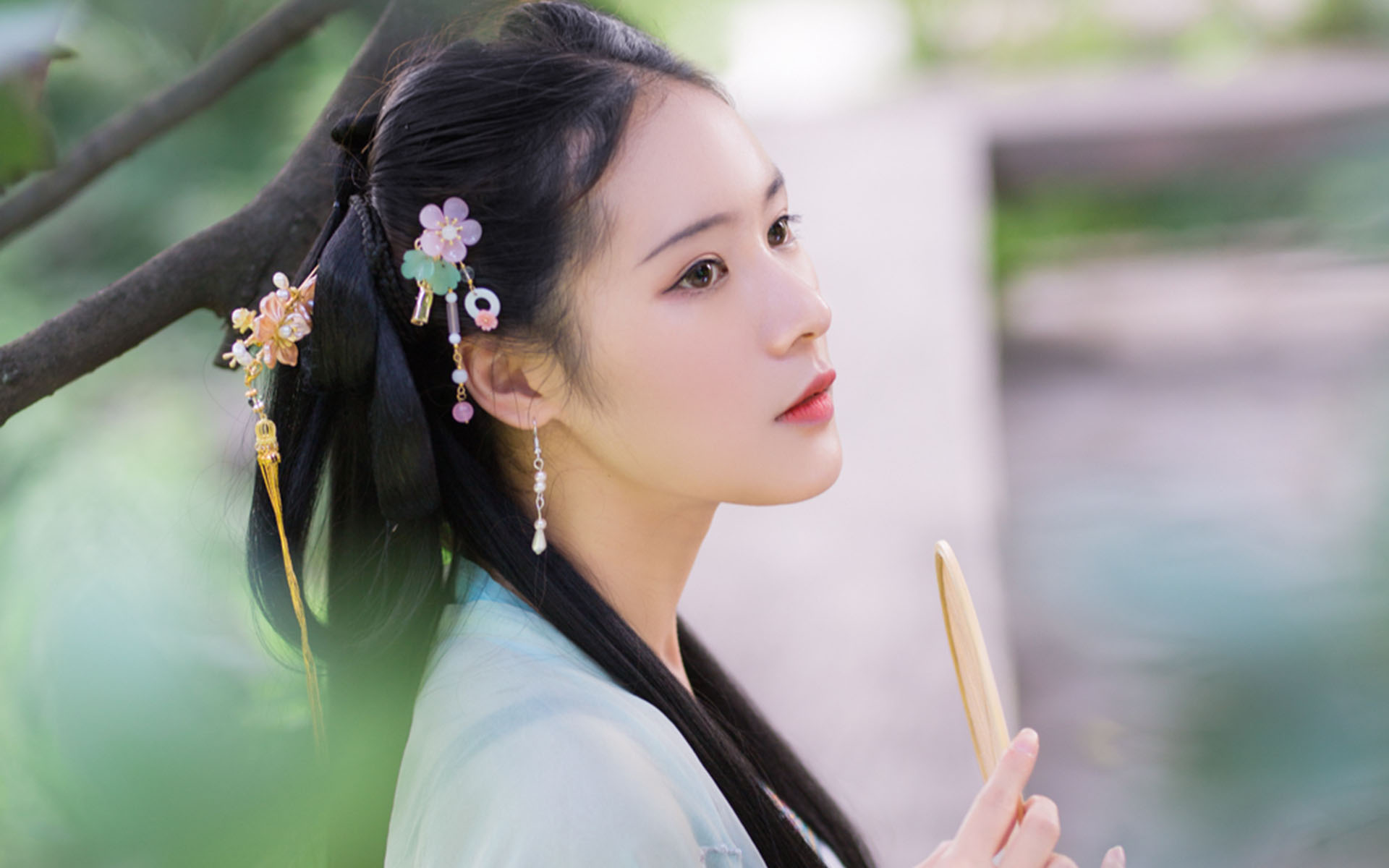 沉默的证人 海报